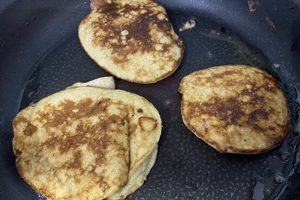 Bananen-Pancakes für Babys