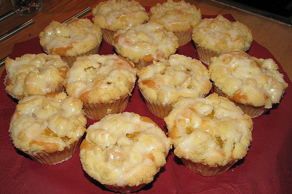 Goldige Pfirsichmuffins