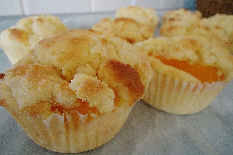 Goldige Pfirsichmuffins