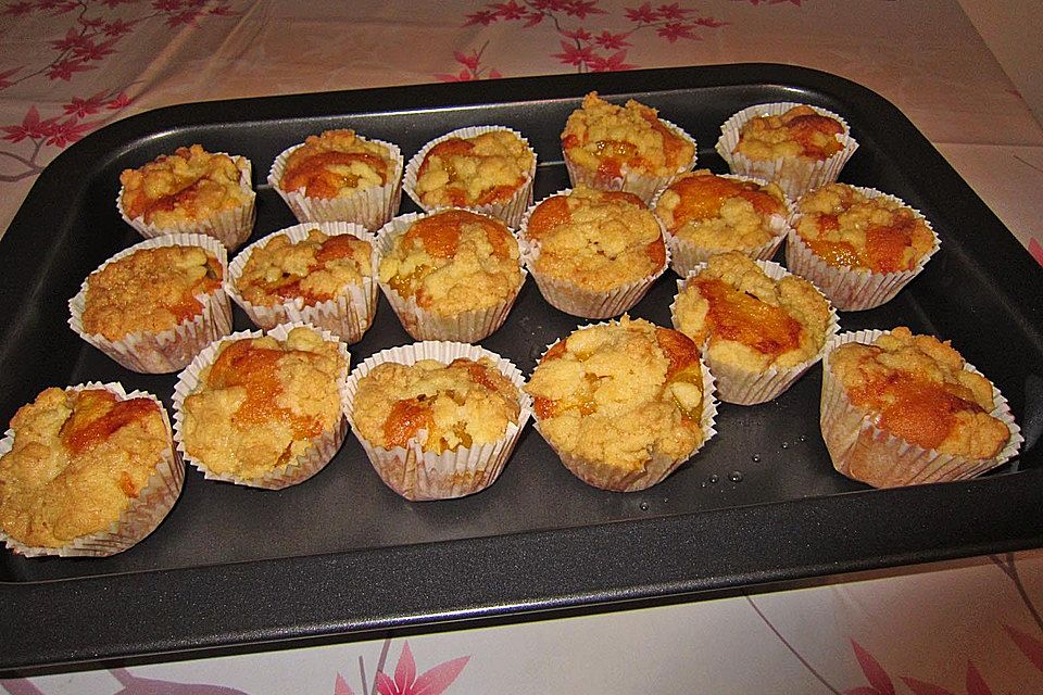 Goldige Pfirsichmuffins