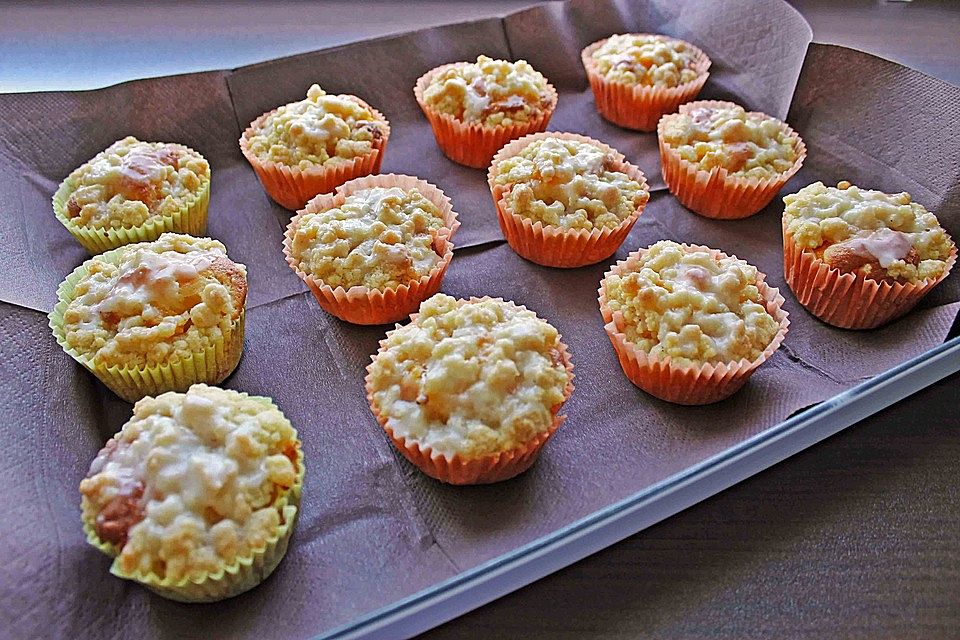 Goldige Pfirsichmuffins