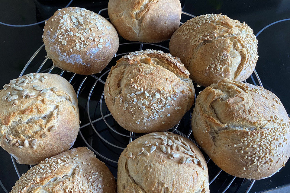 Emmer-Vollkornbrötchen