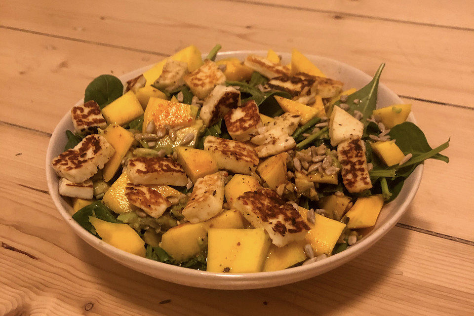 Halloumi-Salat