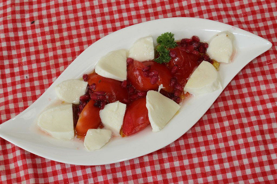 Tomaten-Granatapfel-Salat