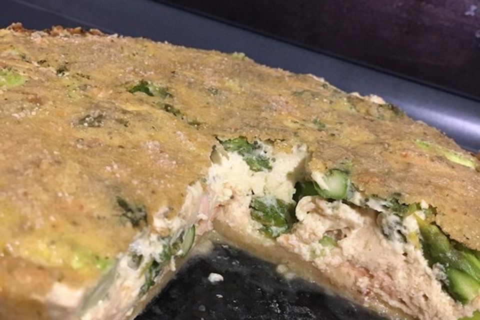 Spargelquiche mit Räucherlachs