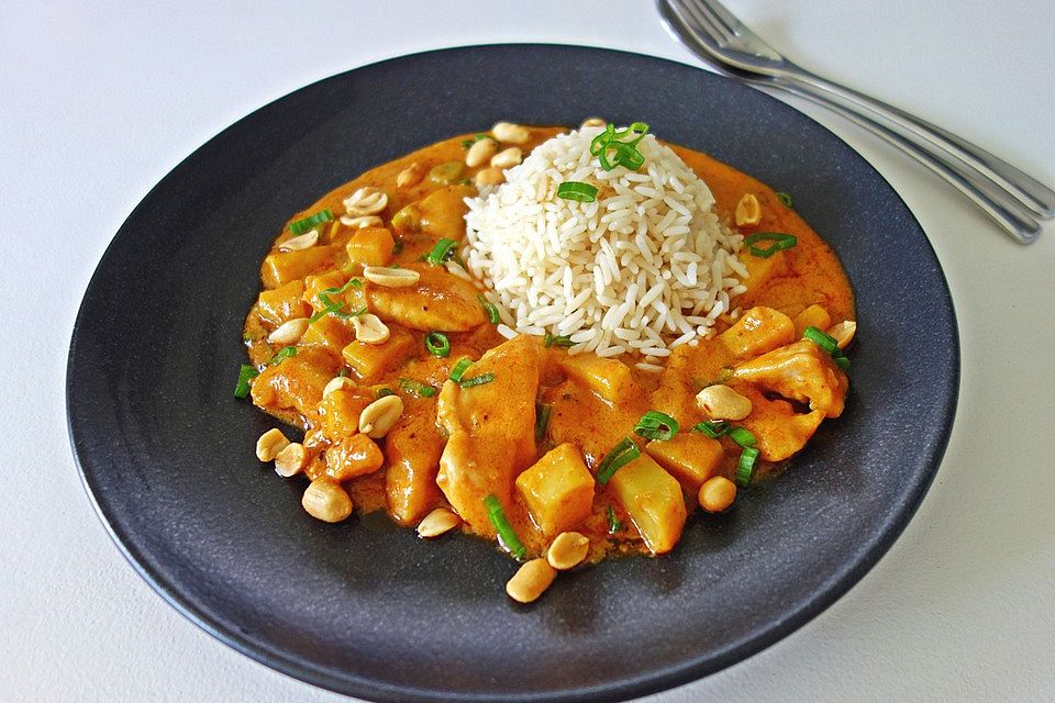 Annas Massaman-Curry