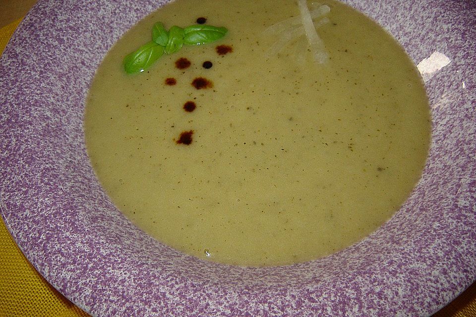 Zucchinicremesuppe