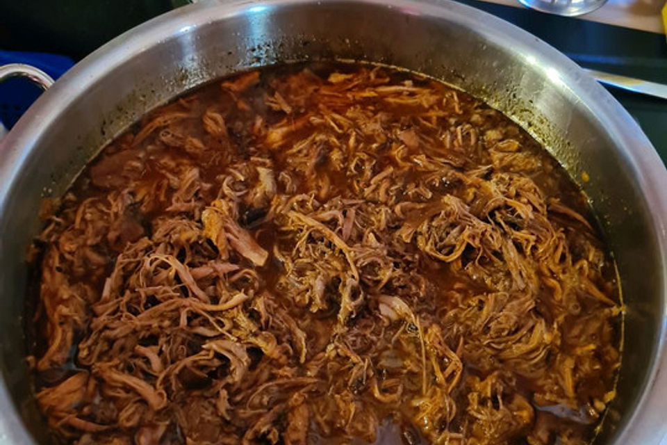 Pulled Pork im Bräter