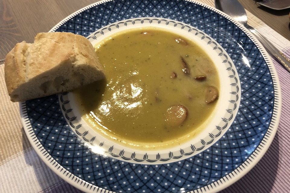 Cremige Kartoffelsuppe "Rübenberger Art"