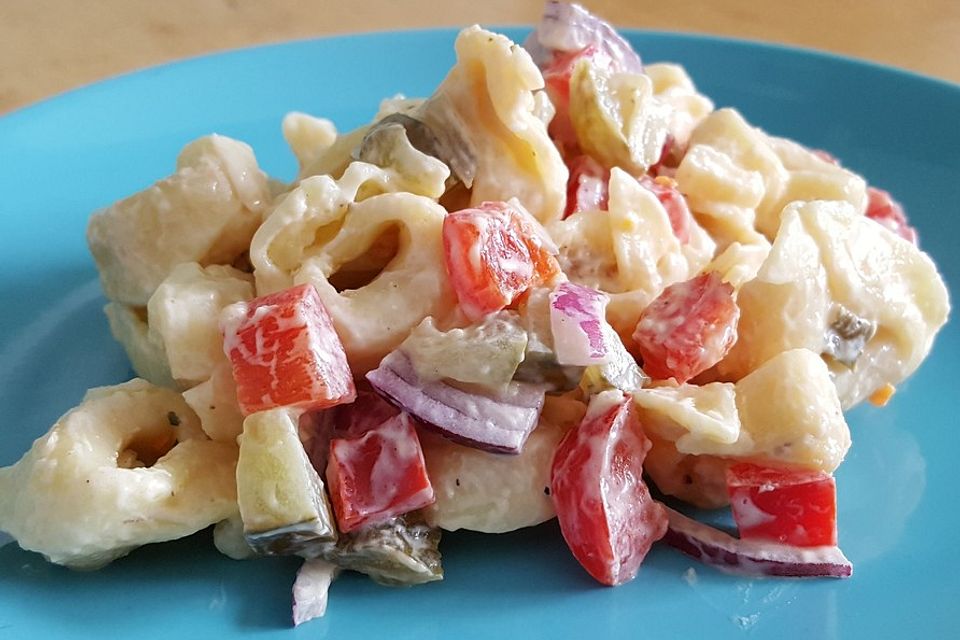 Tortellinisalat