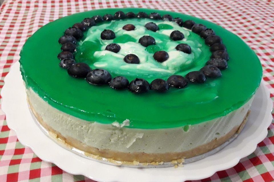 Waldmeister-Frischkäsetorte