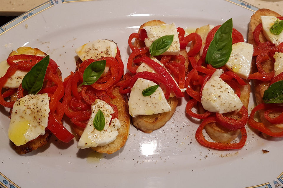 Paprika-Bruschetta