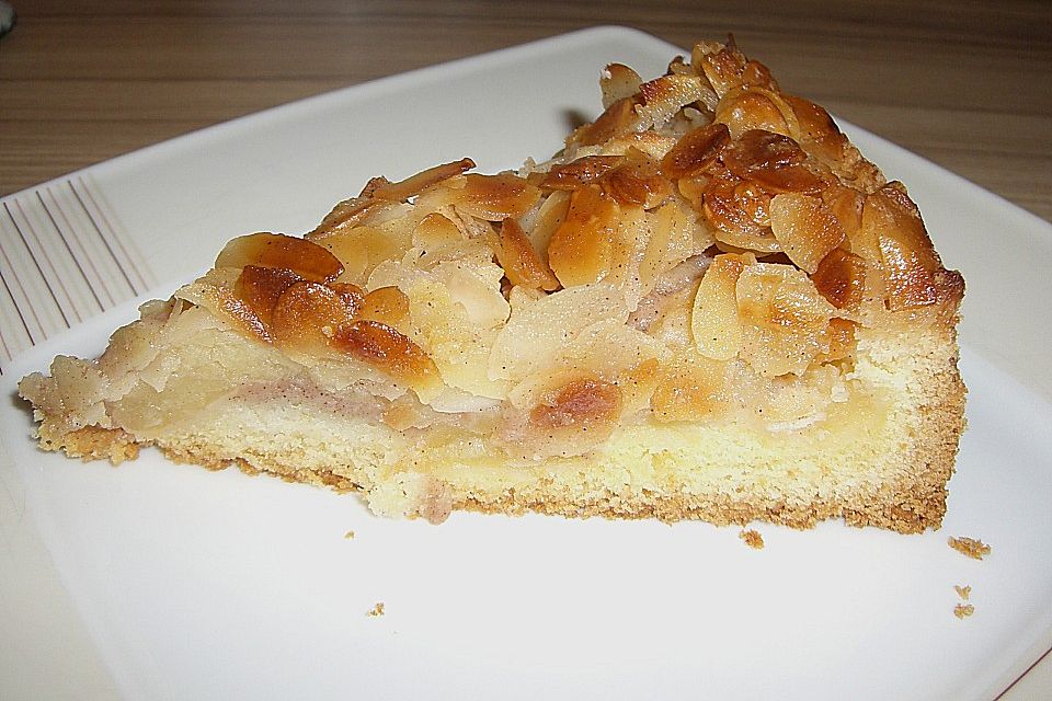 Apfelkuchen mit Mandeldecke