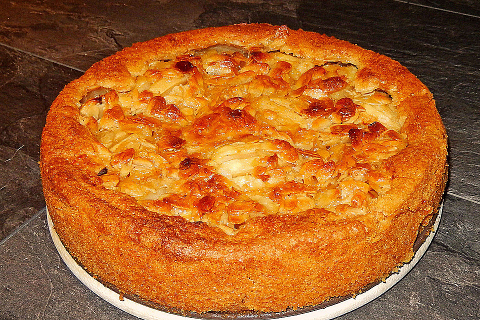 Apfelkuchen mit Mandeldecke