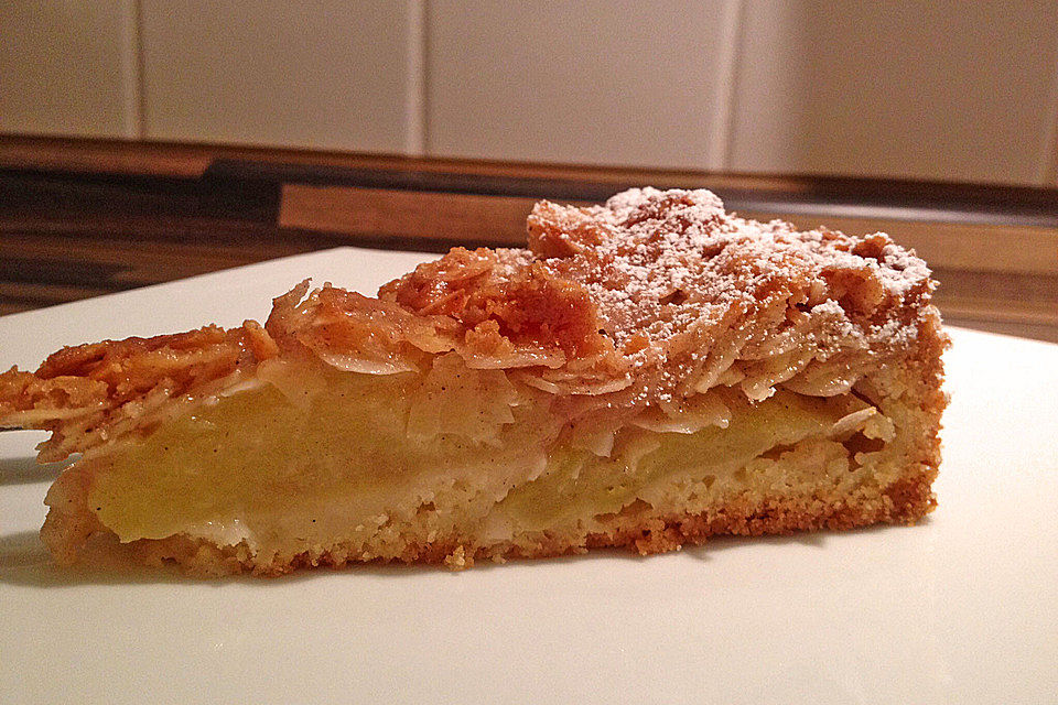 Apfelkuchen mit Mandeldecke