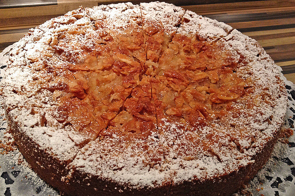 Apfelkuchen mit Mandeldecke