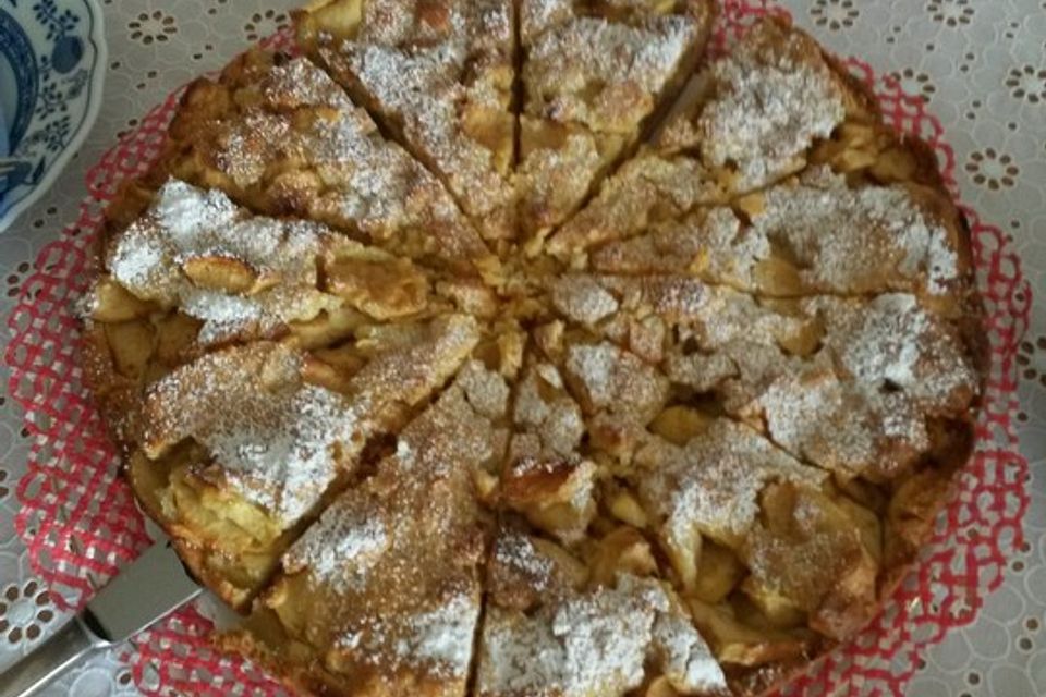 Apfelkuchen mit Mandeldecke