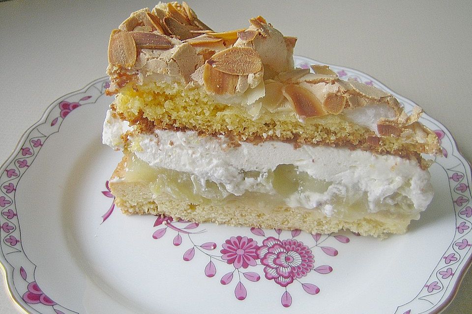 Stachelbeer - Sahne - Baiser - Torte