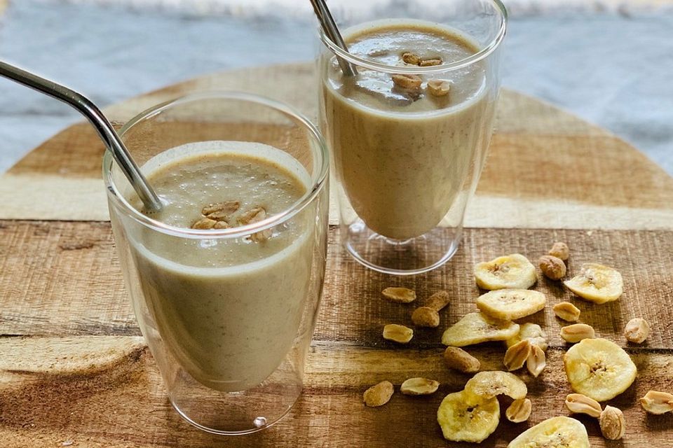 Bananen-Erdnussbutter-Smoothie