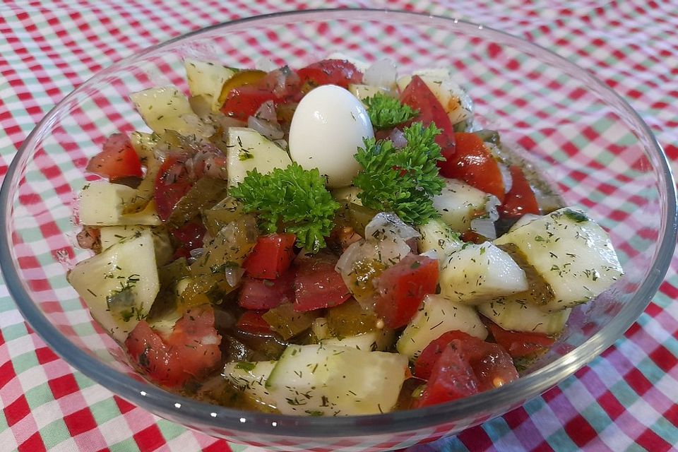 Gurken-Tomatensalat mal anders