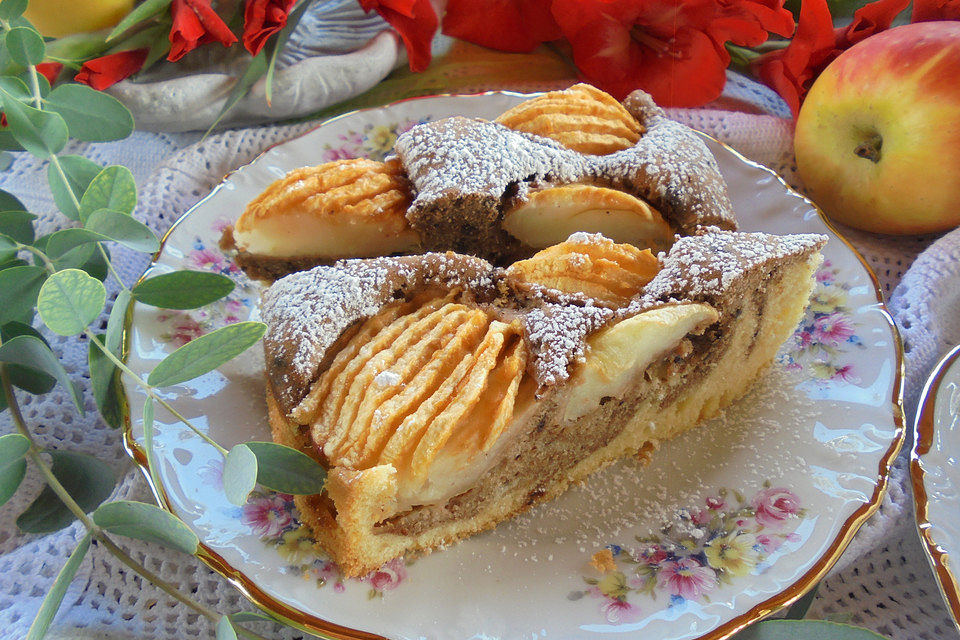 Versunkener Apfel-Marmorkuchen