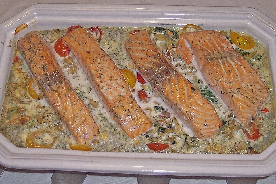 Lachs im Gemüsebett