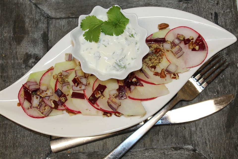 Kohlrabi-Radieschen-Carpaccio