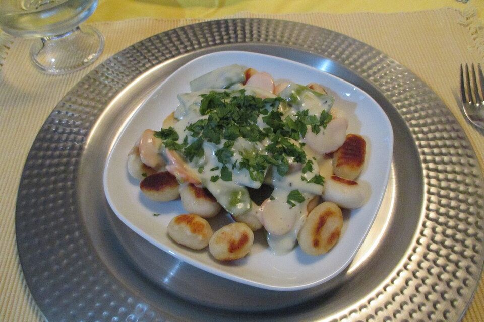 Gnocchi in Gemüsesauce