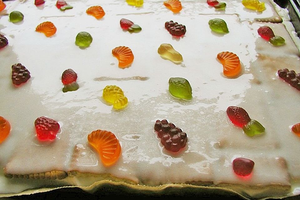 Gummibärchenkuchen