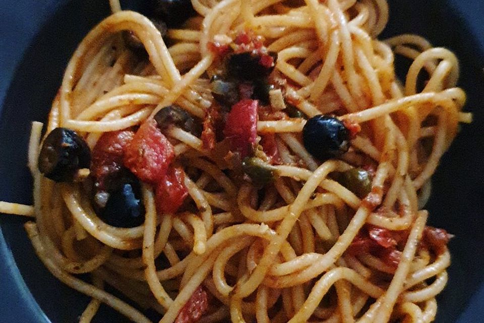 Spaghetti alla Puttanesca