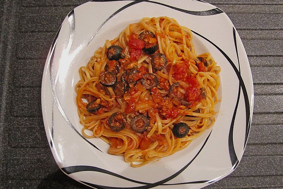 Spaghetti alla Puttanesca