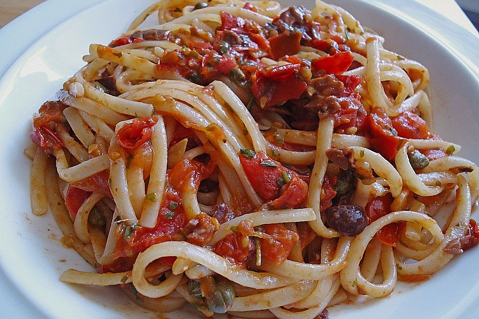 Spaghetti alla Puttanesca