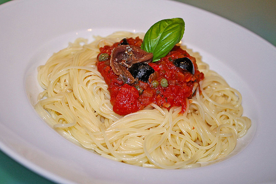 Spaghetti alla Puttanesca