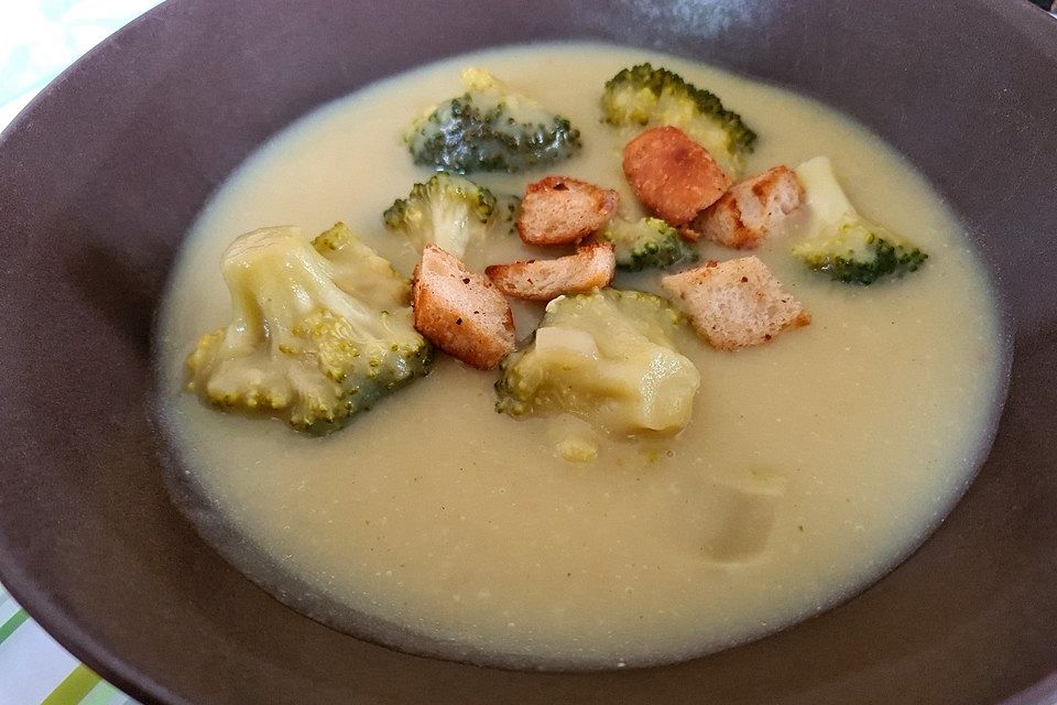 Brokkolisuppe