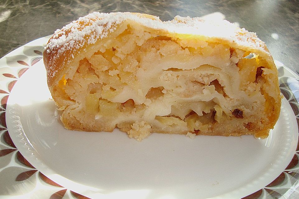 Apfelstrudel