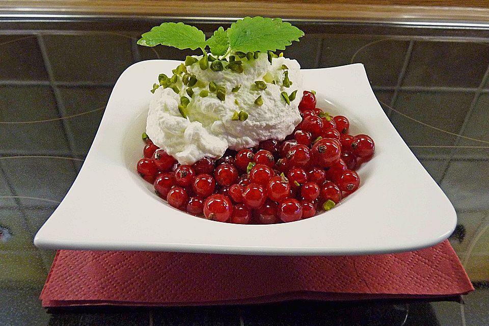 Johannisbeeren mit Eierlikör