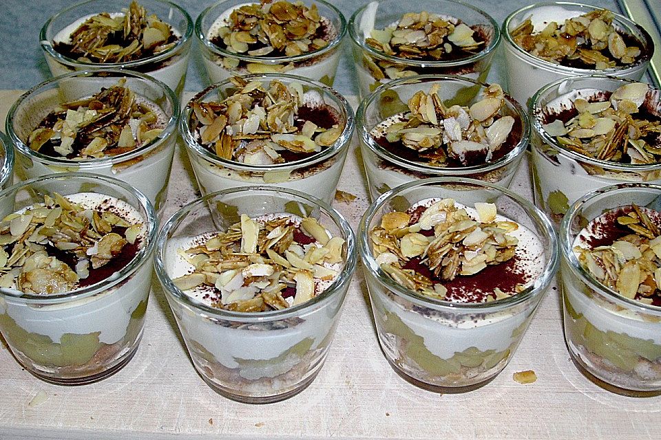 Apfel - Tiramisu mit Krokant