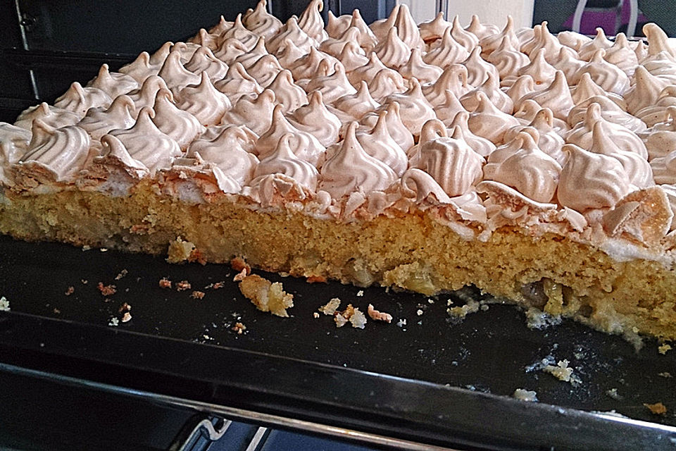 Stachelbeerkuchen mit Baiser