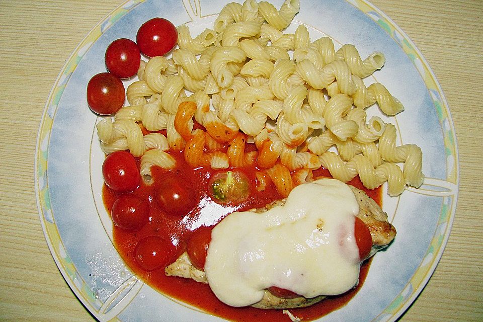 Hähnchenbrust Caprese