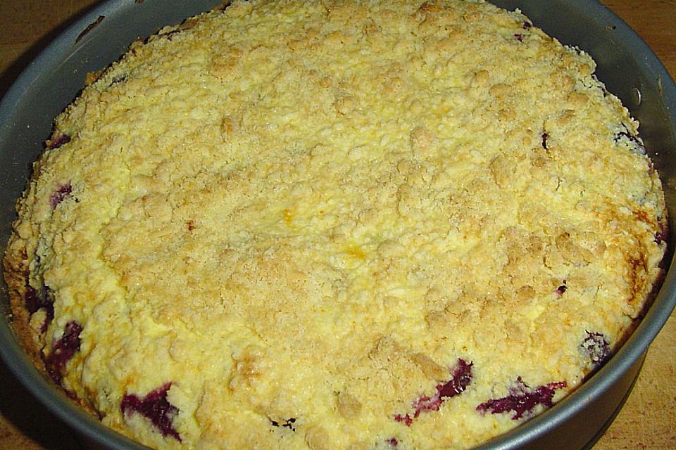 Krümeltorte mit Kirsch-Quarkfüllung