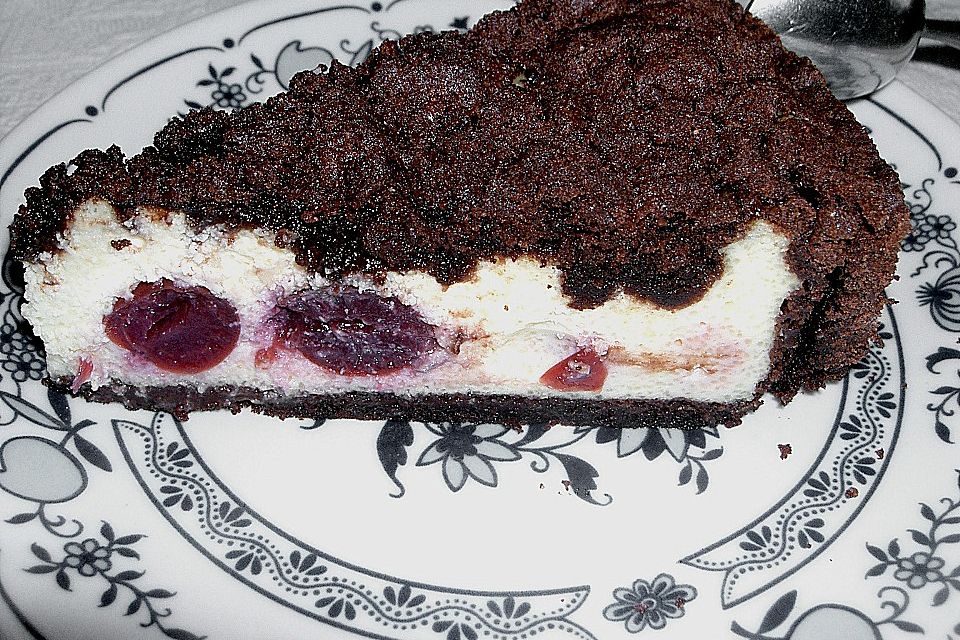 Krümeltorte mit Kirsch-Quarkfüllung