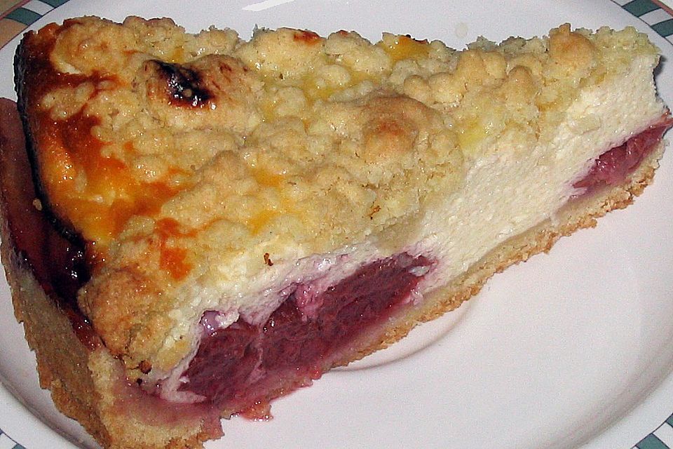 Krümeltorte mit Kirsch-Quarkfüllung