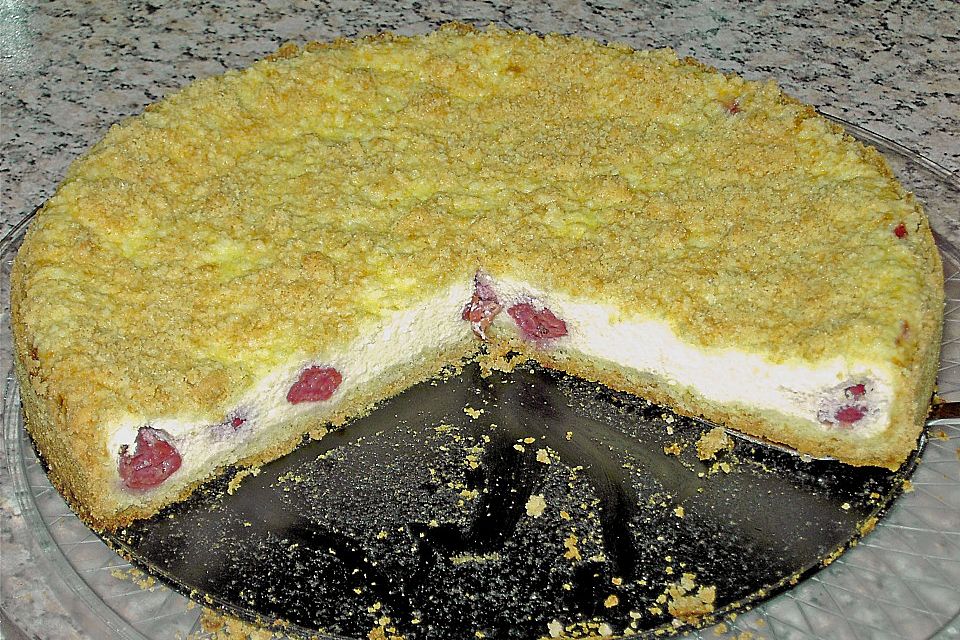 Krümeltorte mit Kirsch-Quarkfüllung