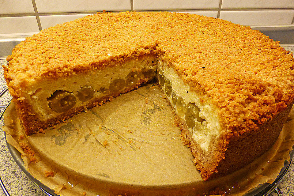 Krümeltorte mit Kirsch-Quarkfüllung