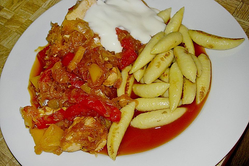 Schnelles Hähnchengulasch