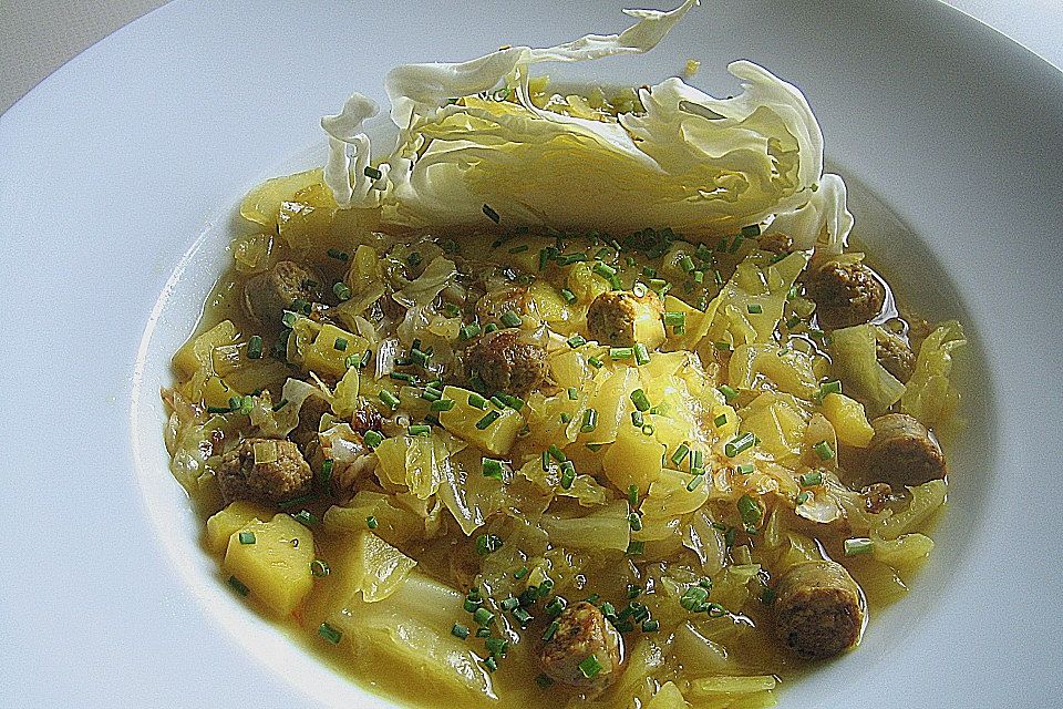 Jaromakohleintopf mit Mettbällchen