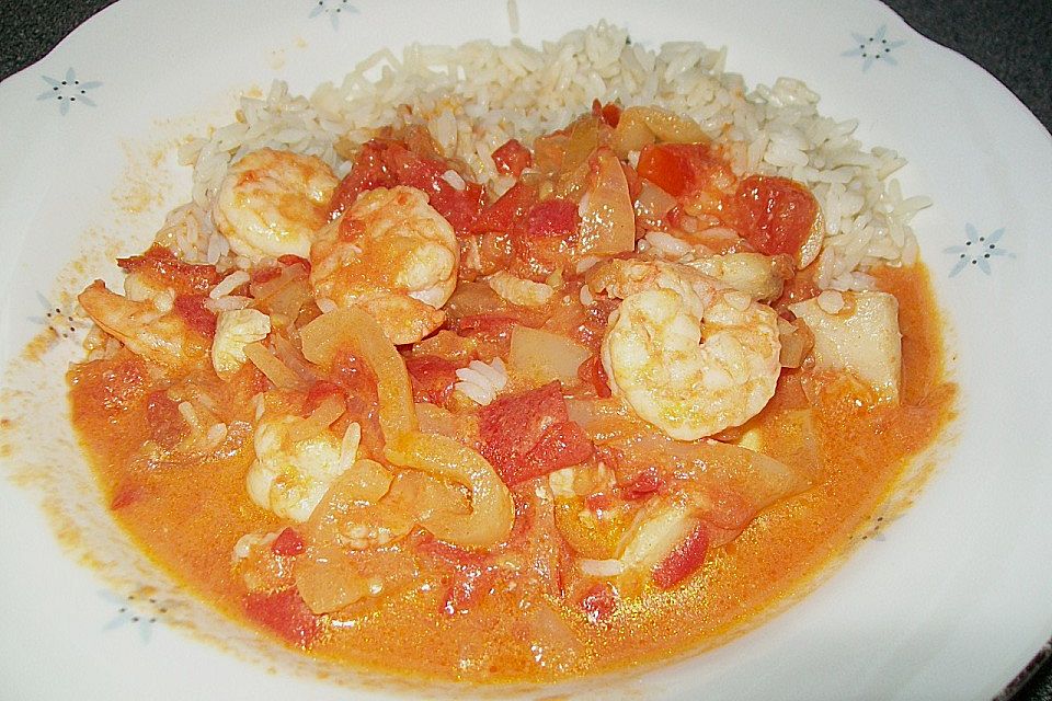 Brasilianische Fischpfanne mit Reis