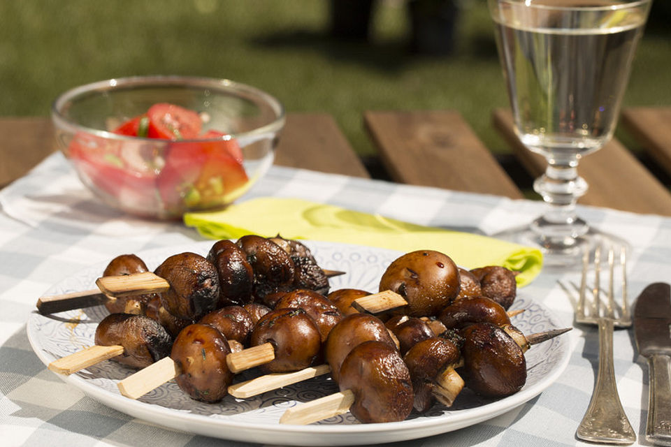 Champignonspieße vom Grill