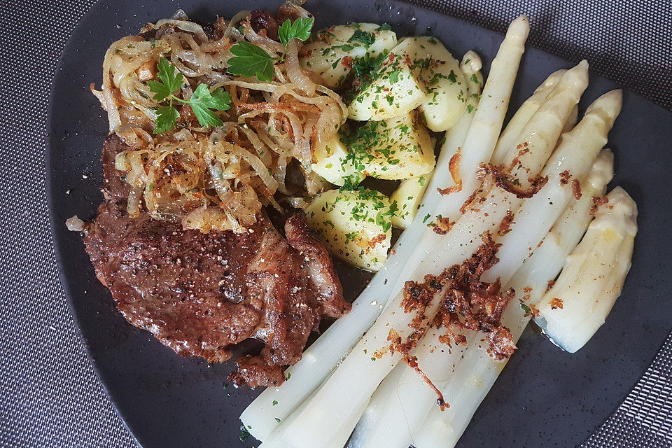 Rumpsteaks mit Zwiebeln