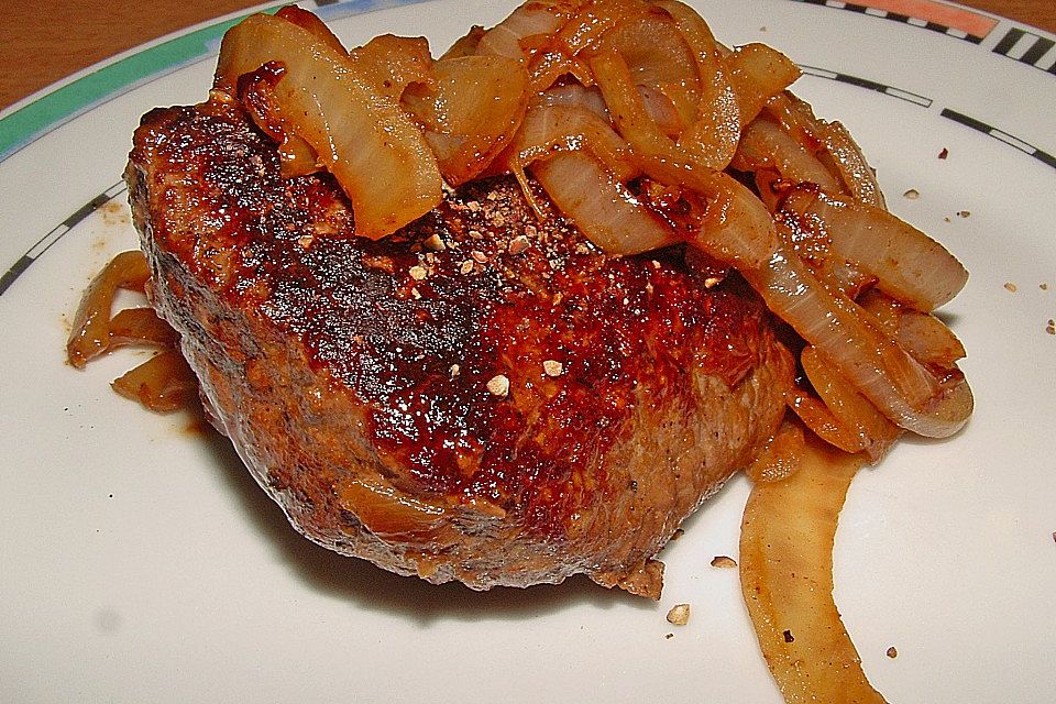 Rumpsteaks mit Zwiebeln